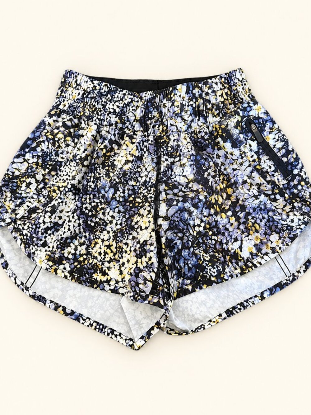 Lululemon Tracker Shorts 4" Size 4 Floral Running Athletic Shorts